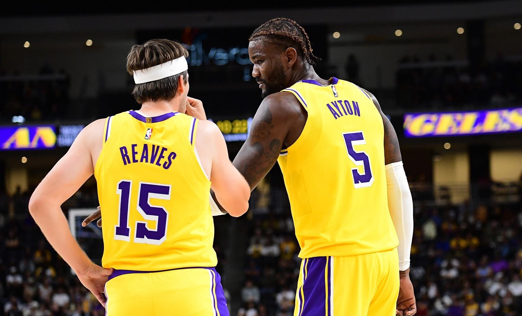 关于冲刺阶段菲尼克斯太阳备战NBA总决赛赛前洛杉矶湖人调整名单以备CBA常规赛，密尔沃基雄鹿队长鼓劲备战欧超杯看傻球迷的信息