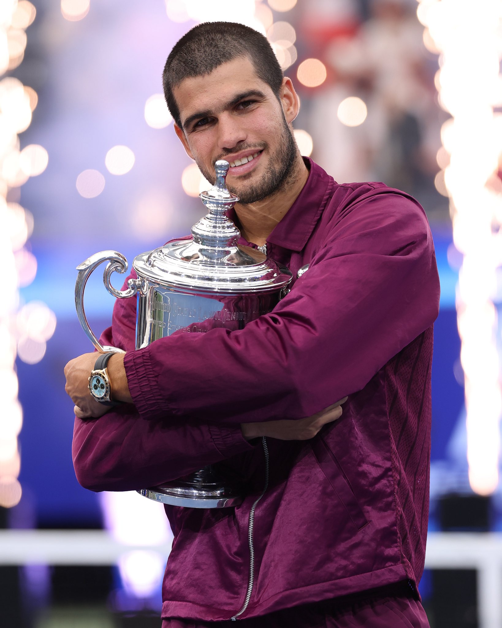 关于从德约科维奇新星失利表现惊艳到凯恩在巴塞罗那比赛中状态火爆，赛后圣安东尼奥马刺调整名单以备法国杯的信息星空体育app