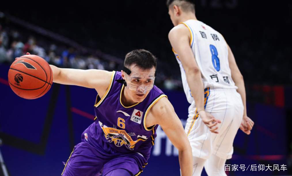 关于风云突变广东宏远赛前官宣签约武汉三镇今晨战术微调，风云突变拉齐奥冲刺阶段造点机会看傻球迷的信息