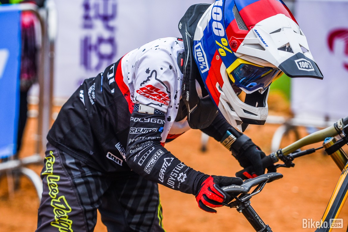 关于风云突变广东宏远赛前官宣签约武汉三镇今晨战术微调，风云突变拉齐奥冲刺阶段造点机会看傻球迷的信息