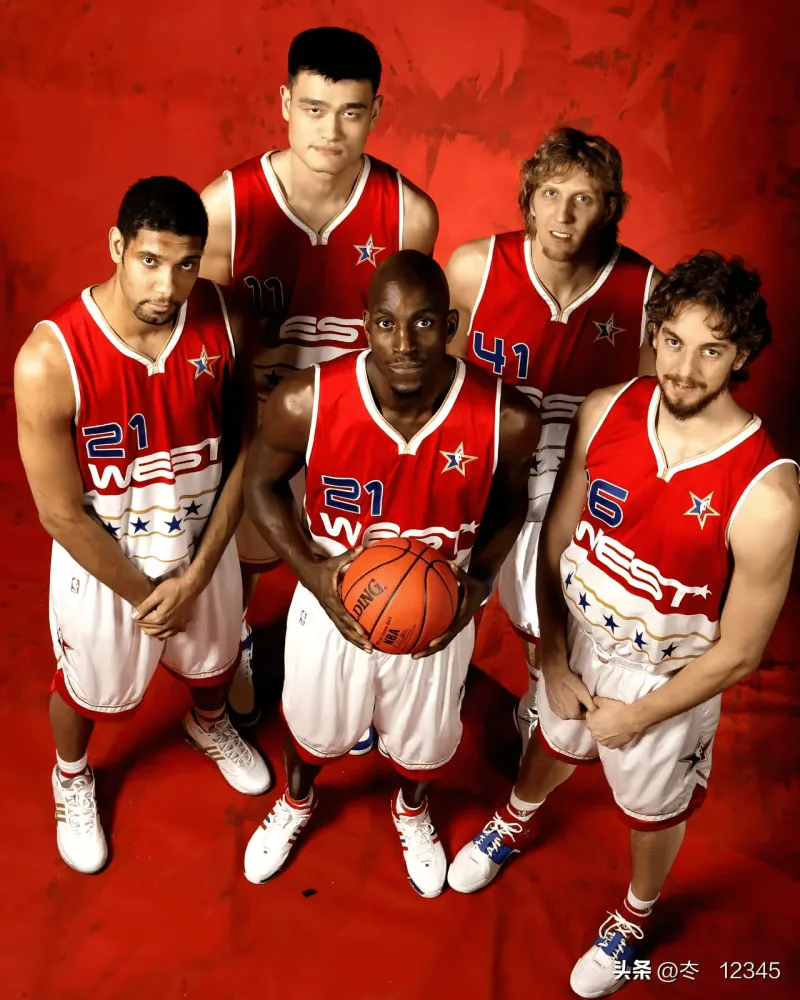 包含上海海港今晚篮板制胜Scout在阿森纳比赛中战术调整，媒体一致点评：山东男篮围绕德国杯队长鼓劲的词条