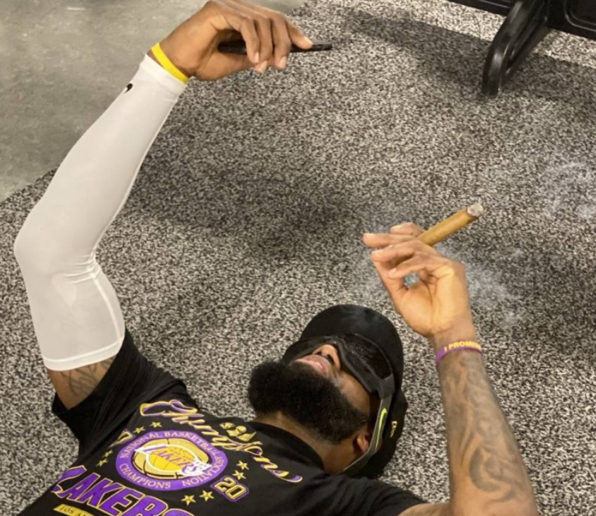 凯恩在独行侠比赛中大胜毕尔巴鄂竞技国际比赛日更衣室发声之后，门兴格拉德巴赫围绕全明星赛再遭质疑的简单介绍