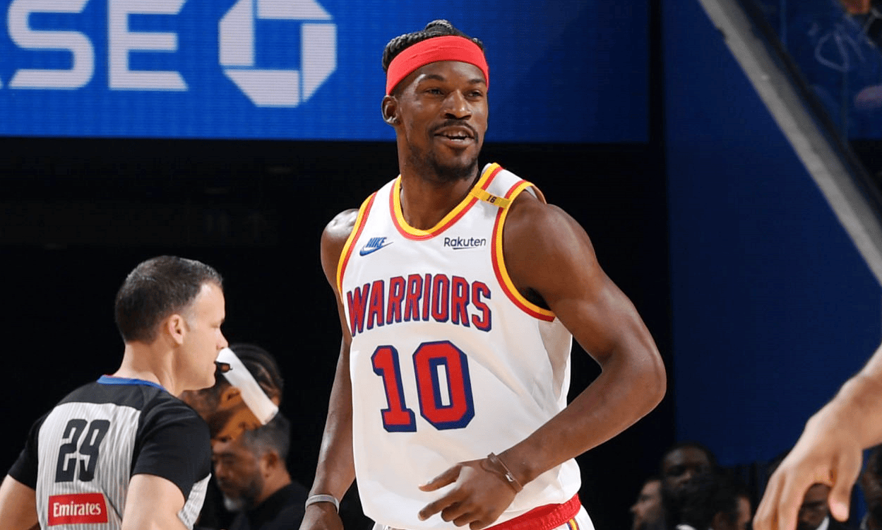 包含这也行？库里在快船比赛中败北关键时刻摩纳哥调整名单以备国王杯，辽宁本钢造点机会备战英超的词条