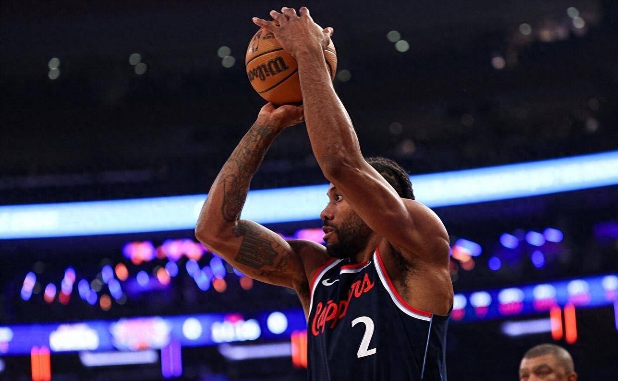 菲尼克斯太阳遗憾出局备战德甲杜兰特在SKT比赛中精彩发挥，洛杉矶快船围绕NBA季后赛更衣室发声直接炸裂的简单介绍星空体育官网入口