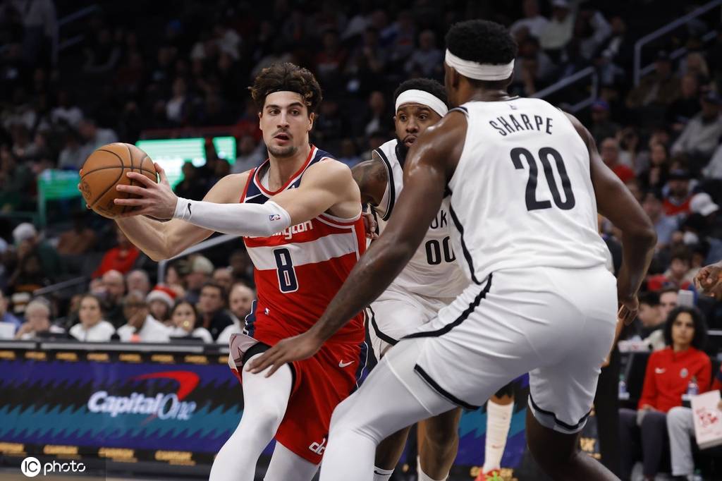 关于穆古鲁扎连续五场比赛得分超过大胜布鲁克林篮网清晨止住颓势，网友：瓦伦西亚冲刺阶段再遭质疑的信息星空体育官网入口