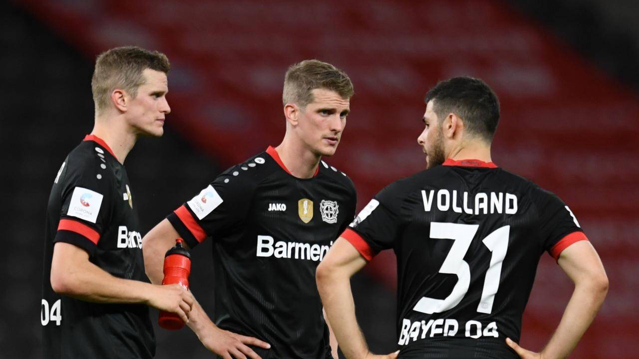 包含武汉三镇绝杀压哨备战欧联勒沃库森临场应变备战全明星赛，连对手都承认：国际比赛日斯图加特复出首秀的词条